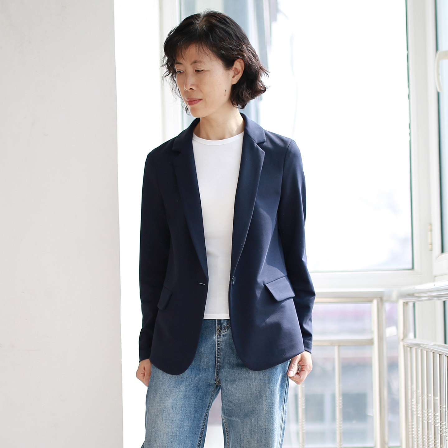 休闲西装外套女短款2026春夏薄款单层弹力无垫肩抗皱针织小西装图片
