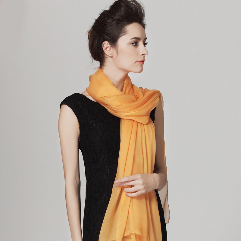 橙色丝巾女欧美长款百搭春秋冬季橘色披肩纯色桑蚕丝纱巾真丝围巾
