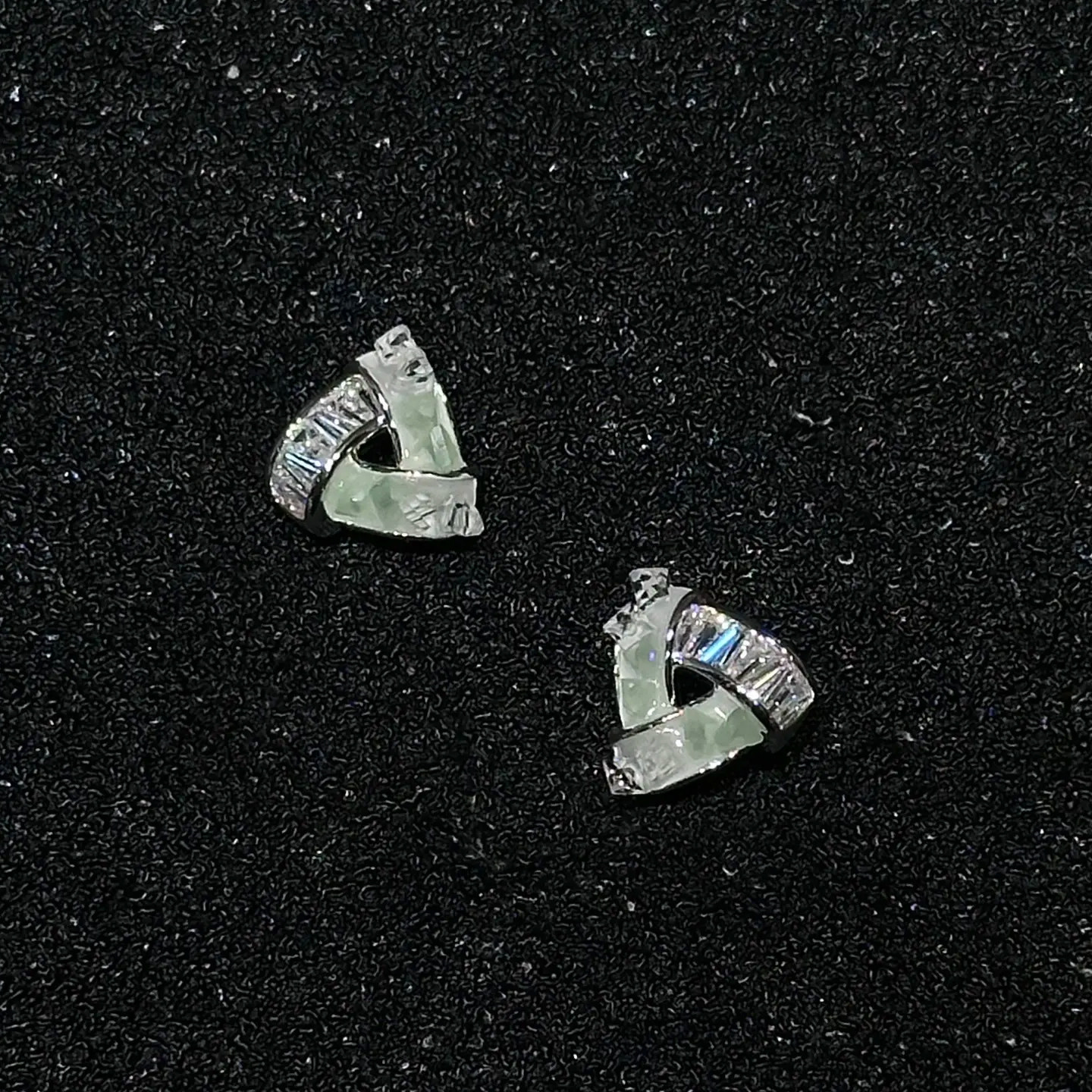 气质设计三角锆石防过敏耳钉小众精致个性百搭高级感耳环高档耳钉