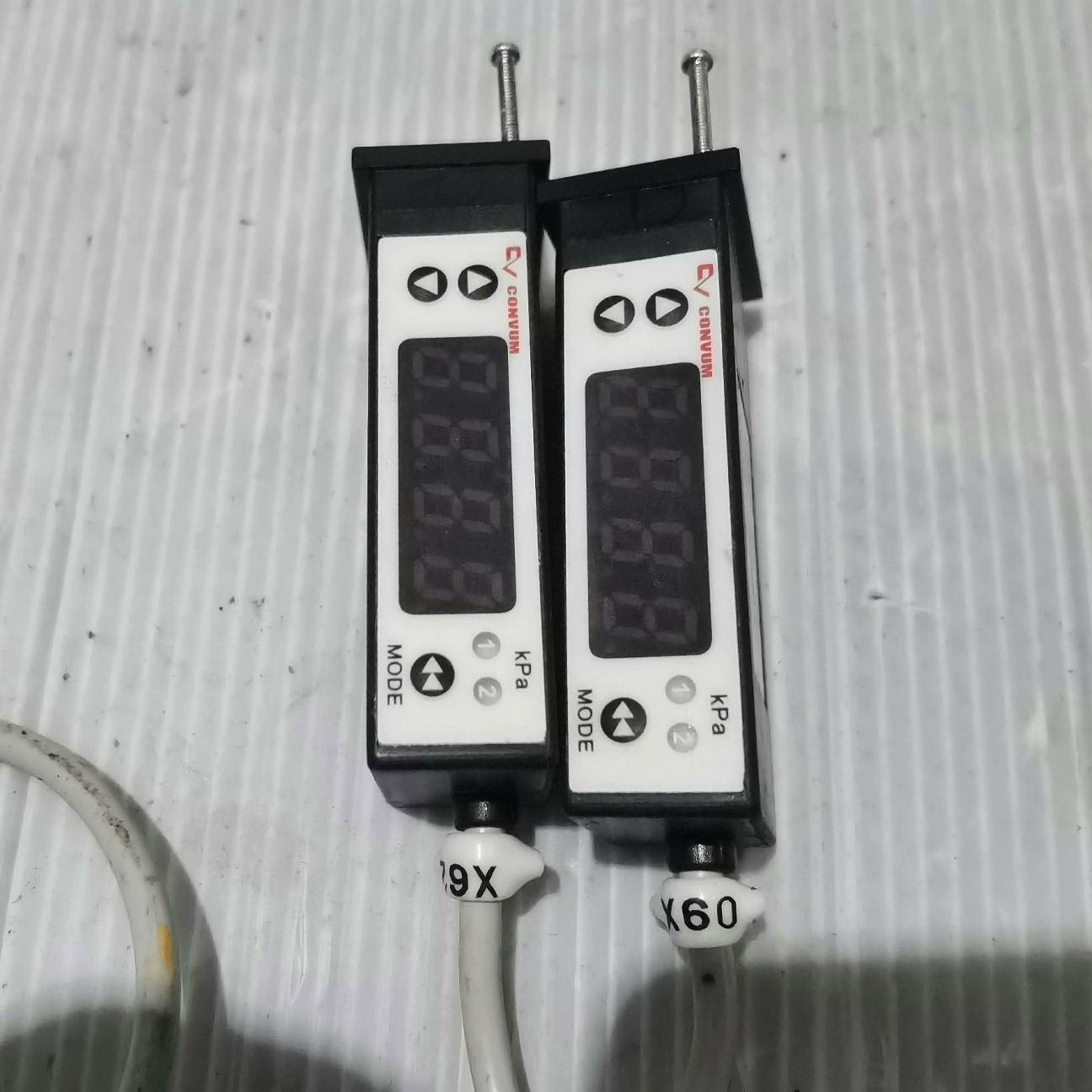 CONVUM真空发生器压力表议价 也可为维修！！