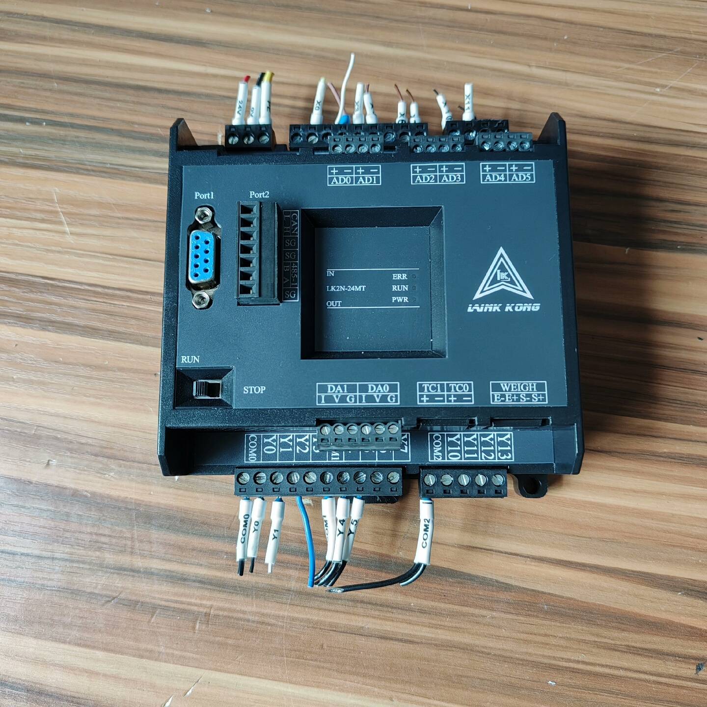 领控PLC，型号 LK2N-24MT，议价 也可为维修！！