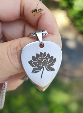 许巍蓝莲花吉他拨片项链音乐节演唱会物料周边摇滚自制签名应援