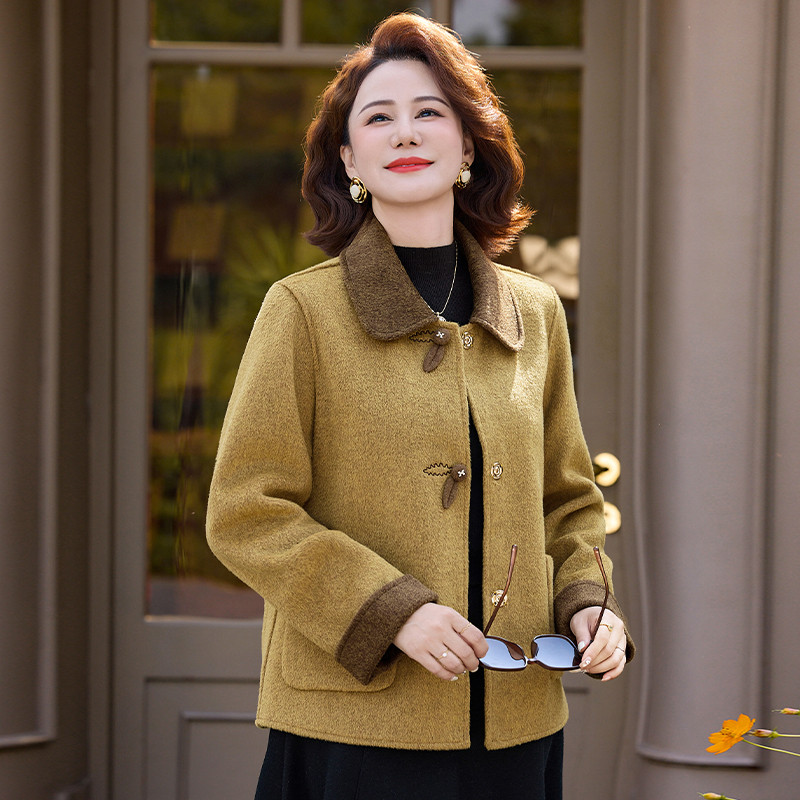 9835妈妈装秋冬季盘扣呢子外套中老年女气质上衣中年女士休闲大衣