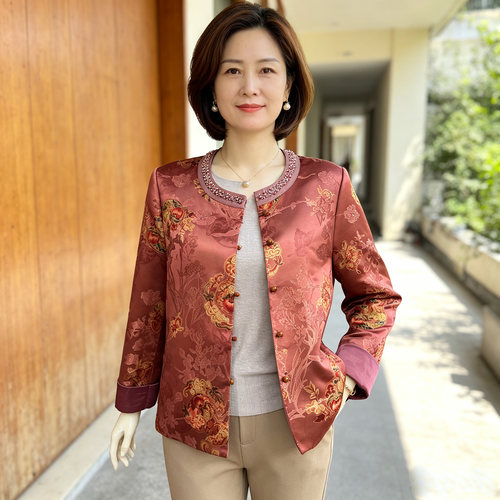 新中式妈妈秋装刺绣外套减龄