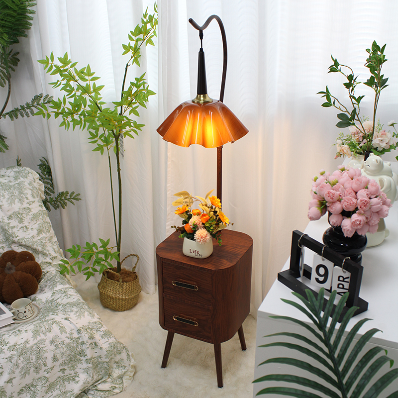 法式中古风落地灯复古卧室客厅沙发旁胡桃木台灯床头柜一体置物架