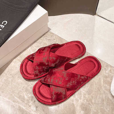 简约刺绣新中式缎面新娘伴娘拖鞋