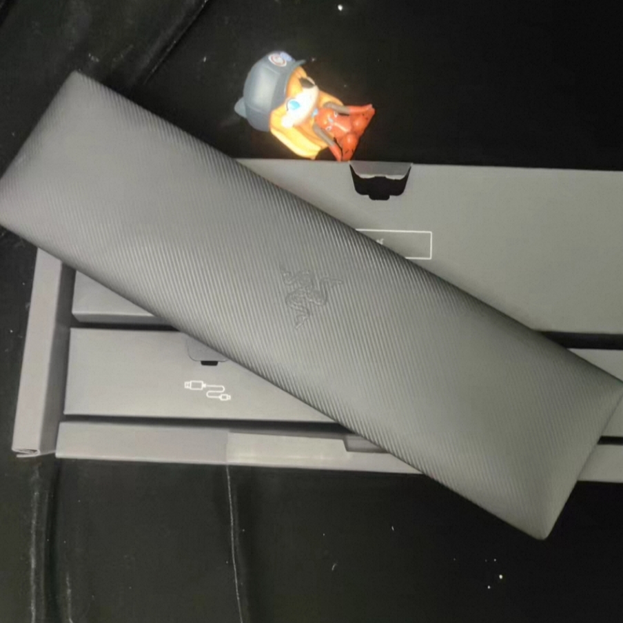 原装配件适用于Razer雷蛇黑寡妇蜘蛛V4专业版75%三模键盘手掌腕托