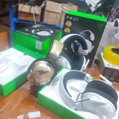 Razer雷蛇旋风黑鲨V3PRO专业版有无线游戏电竞8K轮询率头戴式耳机