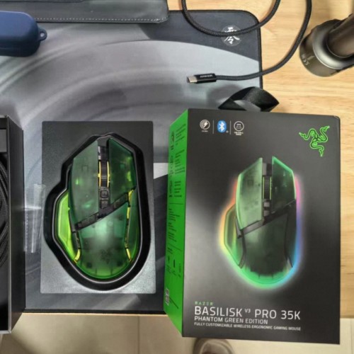 Razer雷蛇巴塞利斯蛇V3RPO 35KDPI版本幻影绿RGB幻彩无线游戏鼠标
