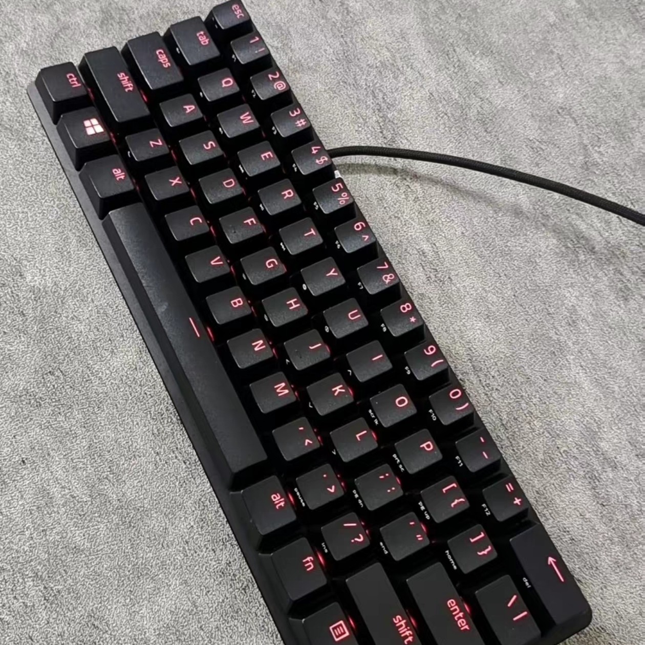 Razer雷蛇猎魂光蛛Mini迷你版有线游戏电竞RGB幻彩61配列机械键盘
