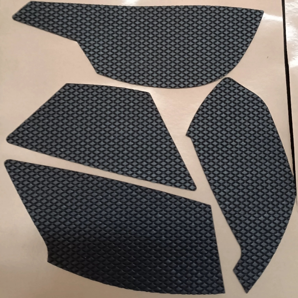 适用于Razer雷蛇巴塞利斯终极版/极速版/v2/v3无线鼠标防滑吸汗贴