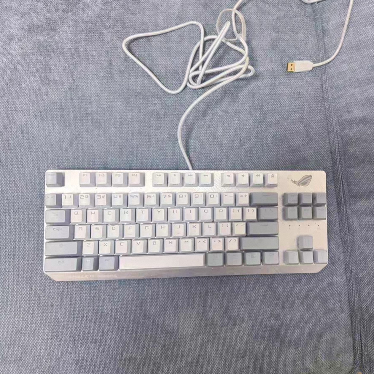 ROG玩家国度Scope游侠 NX TKL Moonlight月耀白限定有线电竞键盘