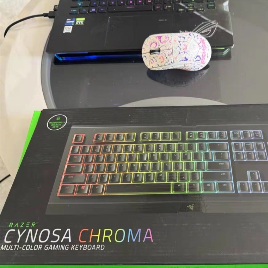 Razer雷蛇萨诺薄膜幻彩版RGB电竞游戏办公静音机械104列键盘