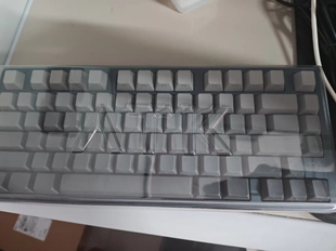 艾泰克ATK VXE V75X高端电竞客制化三模有无线长春花轴80键键盘