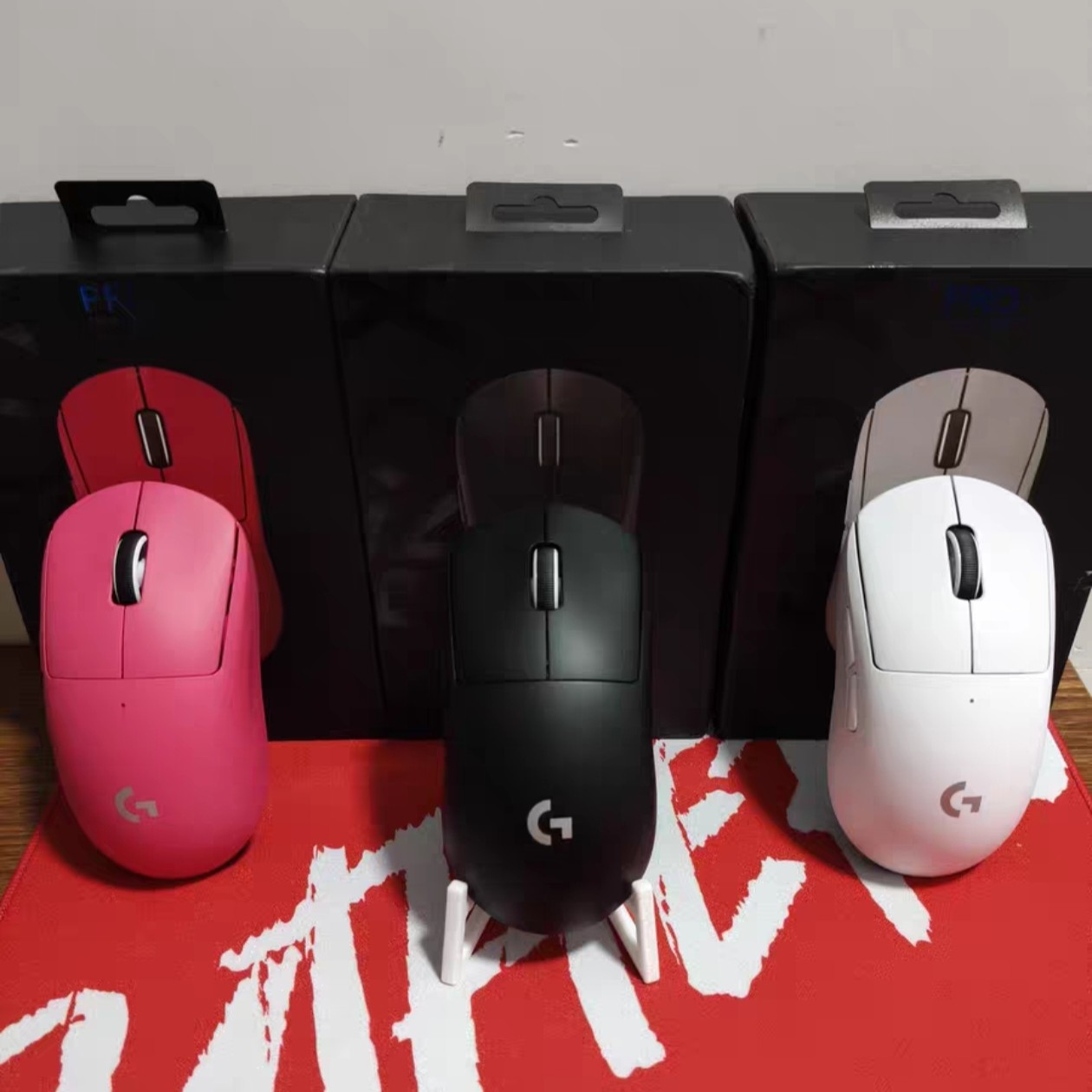 Logitech罗技GPW狗屁王二代GPROX有线无线双模游戏电竞轻量化鼠标