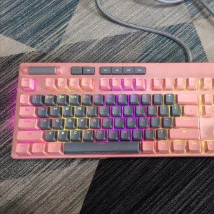 ROG玩家国度耀光樱花粉有线游戏电竞RGB幻彩港台版 全配列机械键盘