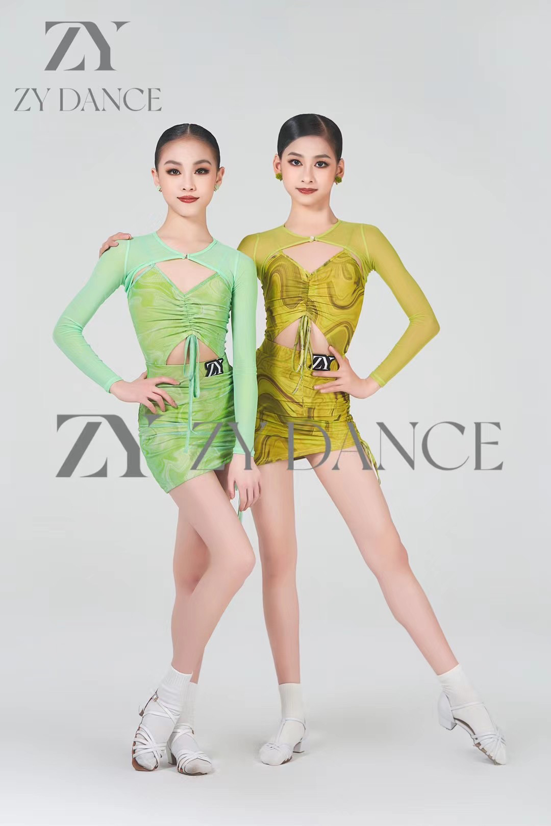 ZY舞服少儿拉丁舞春夏幻彩渐变三件套坎肩包臀练习服女童恰恰伦巴