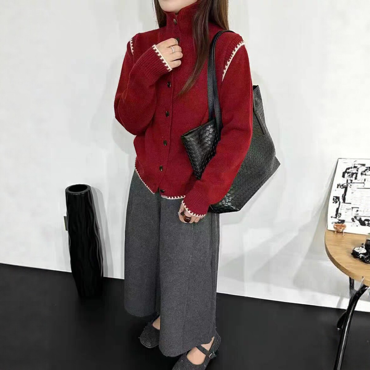 圆领套头蜜熊绒针织开衫女款毛衣