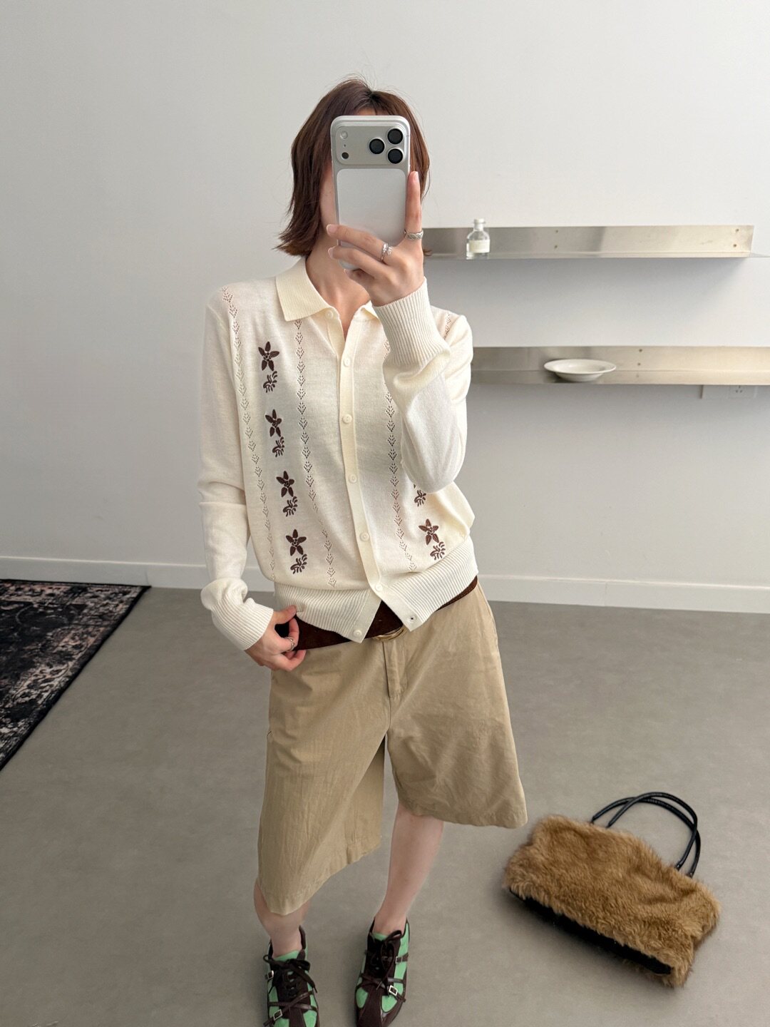 显瘦刺绣镂空细羊毛针织开衫外套