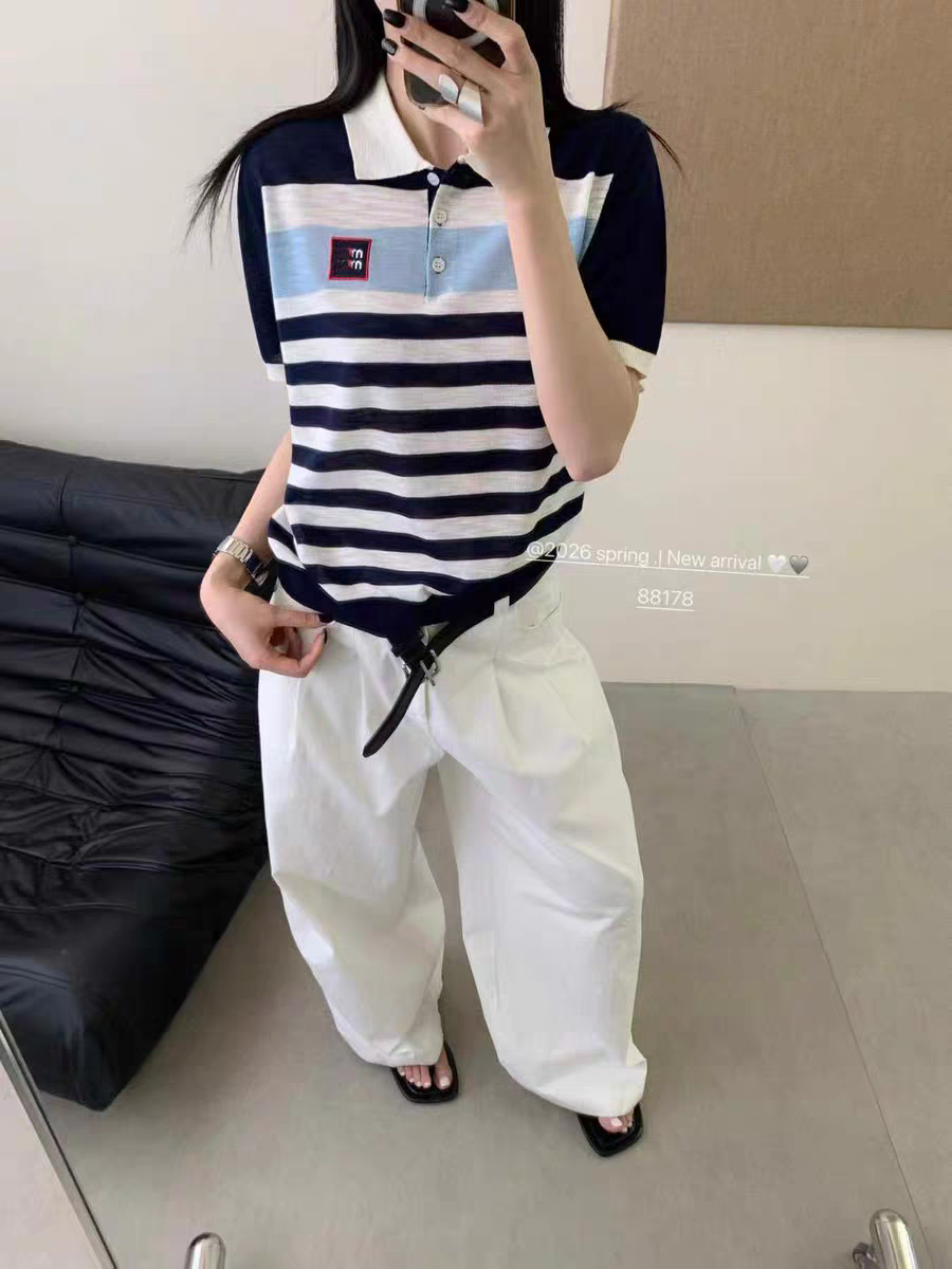 显瘦翻领刺绣条纹天丝麻针织短袖