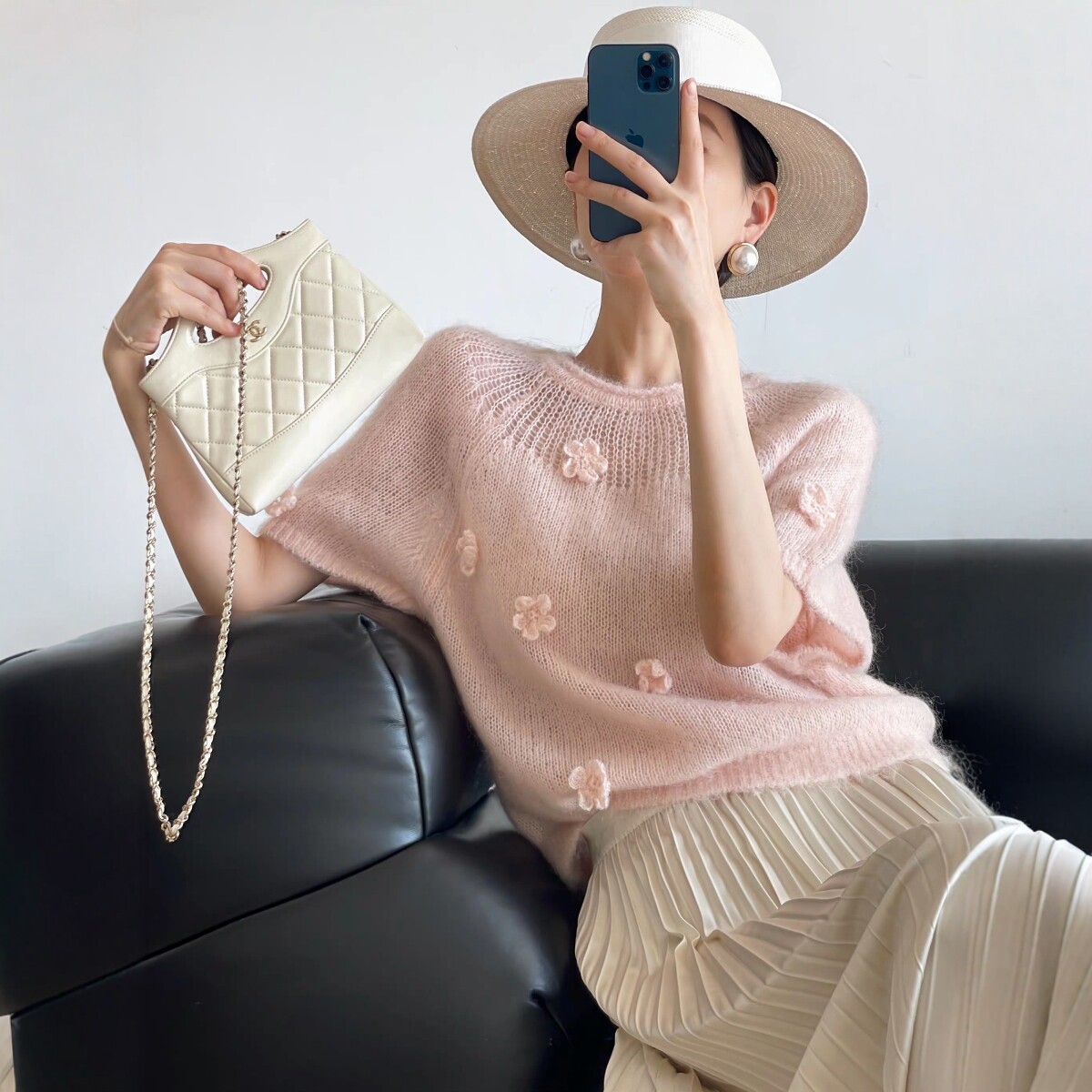 2026春季新款韩系显瘦圆领立体花朵马海毛针织短袖T恤衫女款上衣