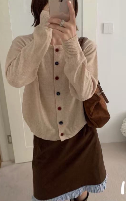 显瘦彩包扣全羊毛针织开衫女外套