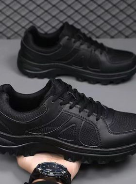 2025新式作训鞋超轻耐磨防滑黑色户外透气体能训练跑步劳保鞋大码