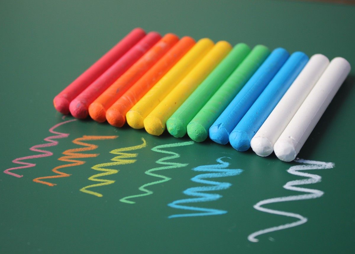 环保彩色粉笔无尘无毒儿童宝宝教师教学黑板报画白黄红色盒装20只