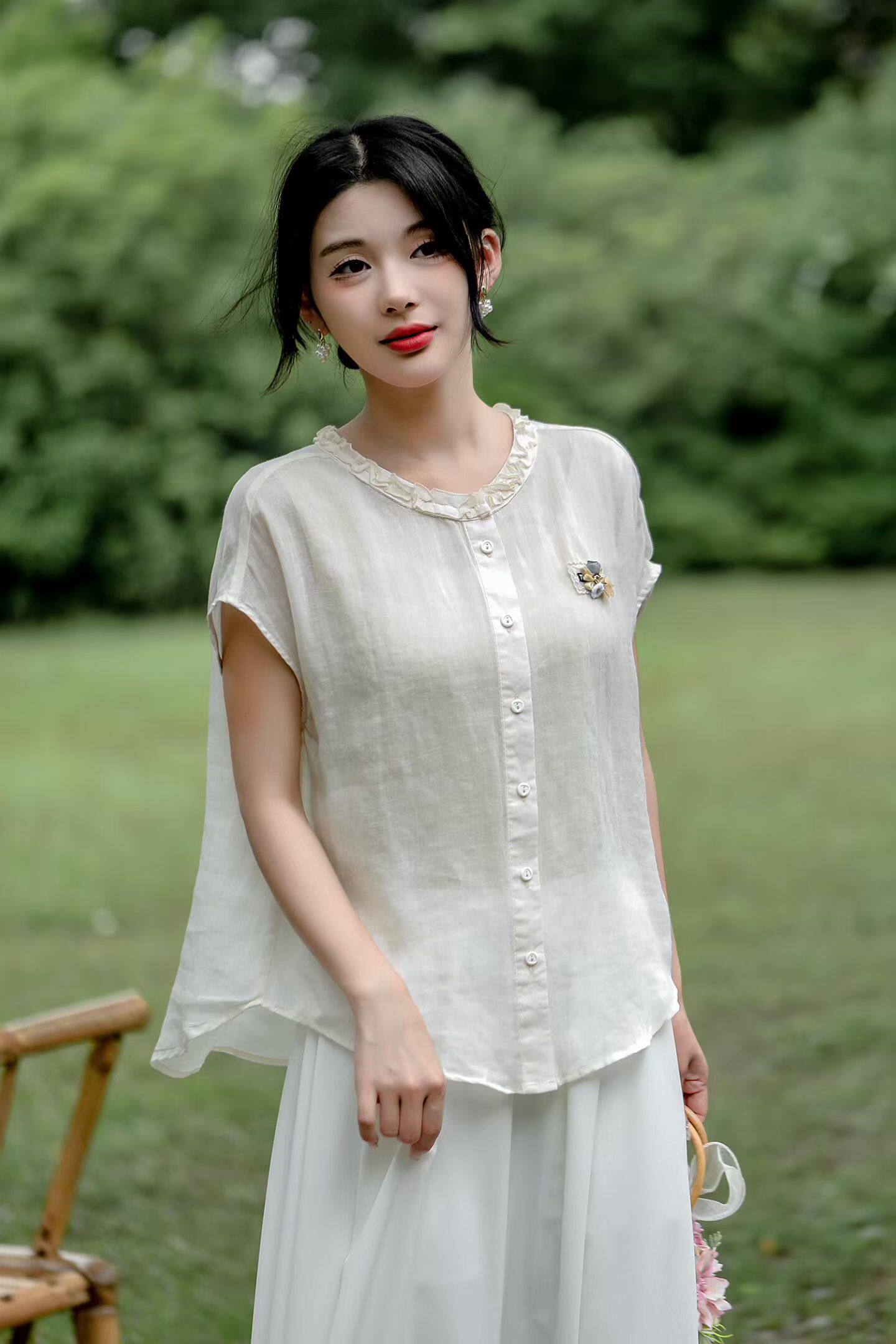 莲子魅依新款100%纯苎麻高端洋气文艺风刺绣衬衫女宽松显瘦上衣