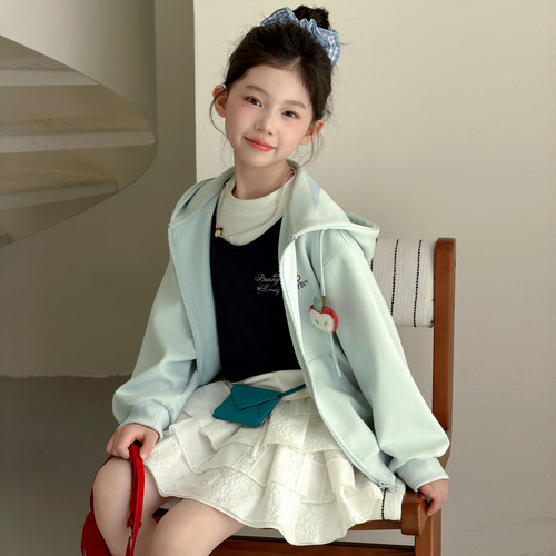 女童连帽休闲外套2026新款春秋季女大童洋气时髦开衫儿童春装上衣
