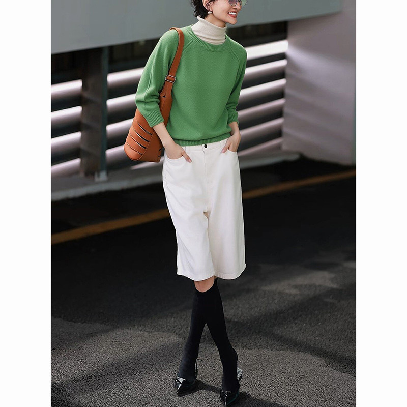 松弛感精致减龄穿搭一整套新款绿色圆领毛衣白色休闲五分裤两件套,女装/女士精品,时尚套装,淘宝优惠券,粉丝福利购,淘宝优惠卷
