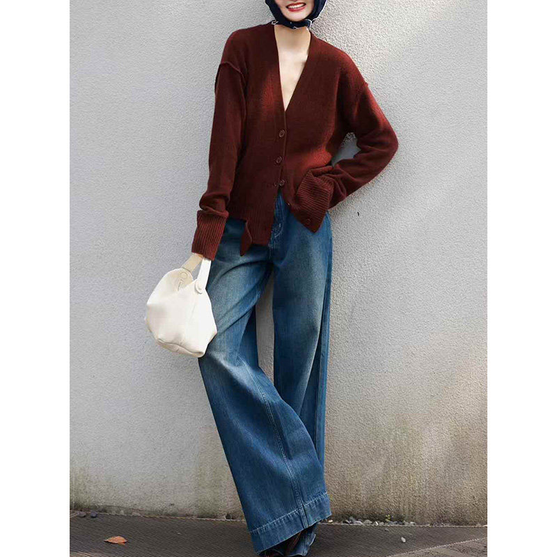 今年流行休闲穿搭一整套2026新款红色长袖开衫蓝色牛仔长裤两件套