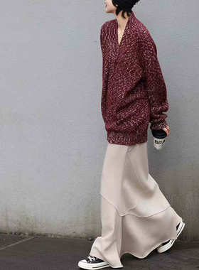 高级感流行穿搭套装女2025新款红色宽松上衣灰色半身长裙两件套