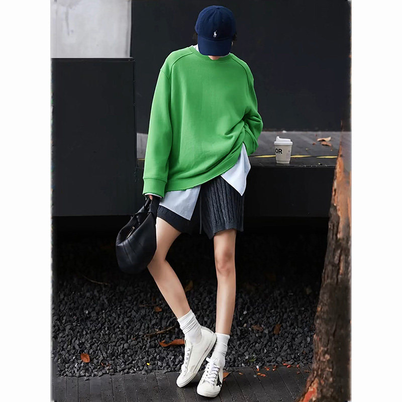 潮流休闲新款穿搭一整套绿色圆领卫衣白色衬衫灰色毛线短裤三件套,女装/女士精品,大码裤装,淘宝优惠券,粉丝福利购,淘宝优惠卷