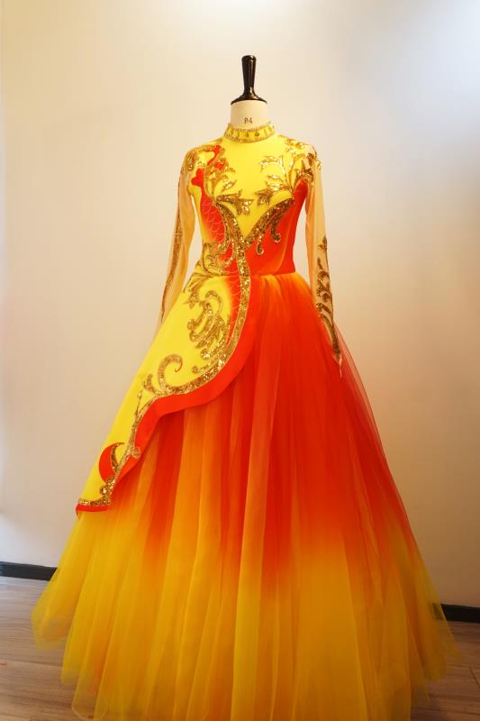 金色演出服开场舞大摆裙春晚同款