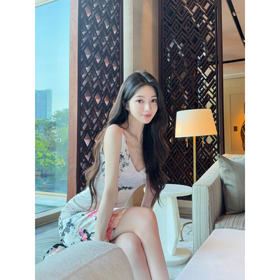 DFAY 国风鱼尾碎花裙收腰显瘦露背气质优雅缎面v领连衣裙女装夏季