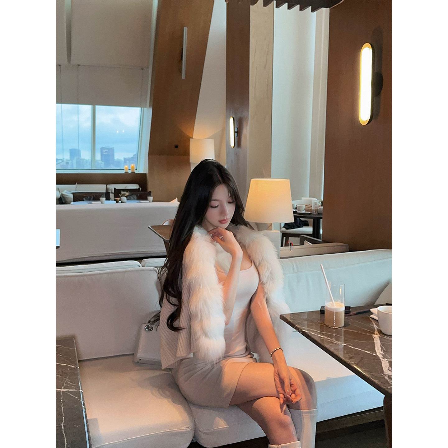 DFAY 山羊绒皮草披肩针织拼接贵气时尚高级感百搭斗篷上衣女冬季