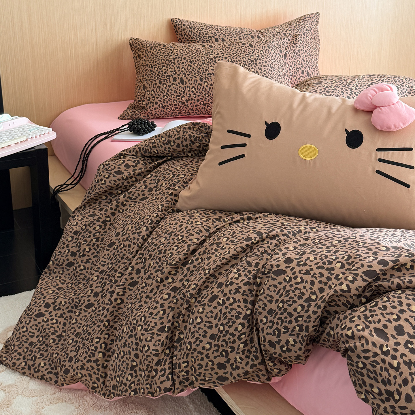 新款豹纹猫咪全棉床上四件套纯棉1.5m1.8公寓简约被套床单三件套