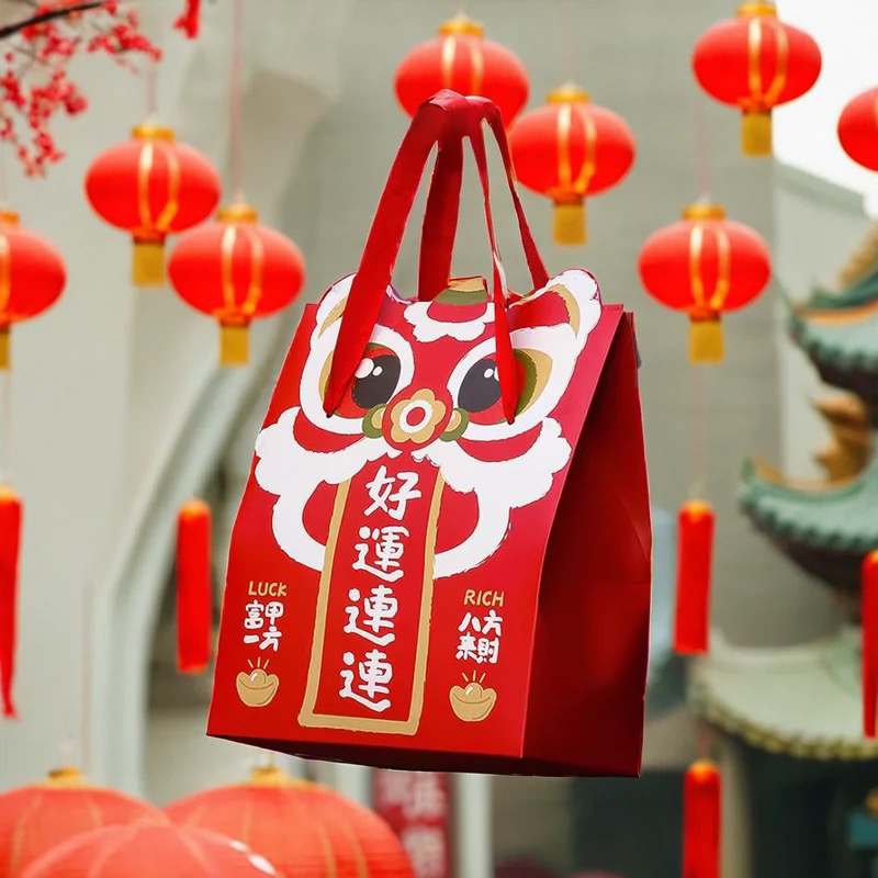 新年礼盒包装盒蛇年2025雪花酥礼物手提袋糖果饼干包装盒空盒定制