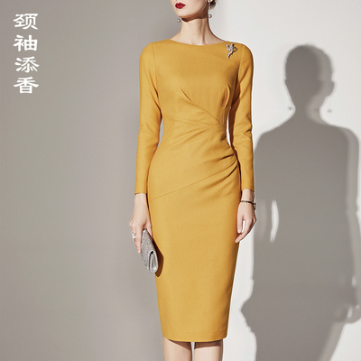 颈袖添香春秋新款职业连衣裙法式商务收腰黄色羊毛呢高腰女装