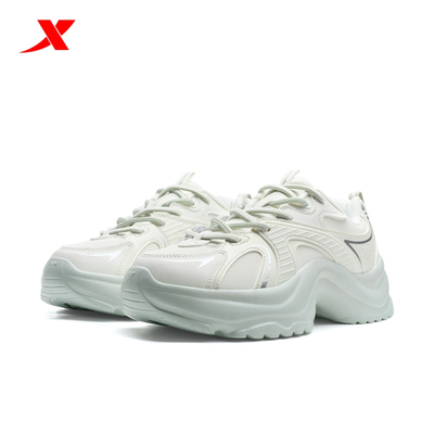 特步女鞋休闲鞋厚底增高老爹鞋