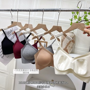 内搭外穿打底上衣2618 百搭显瘦吊带背心女带胸垫一体式 新款 时尚