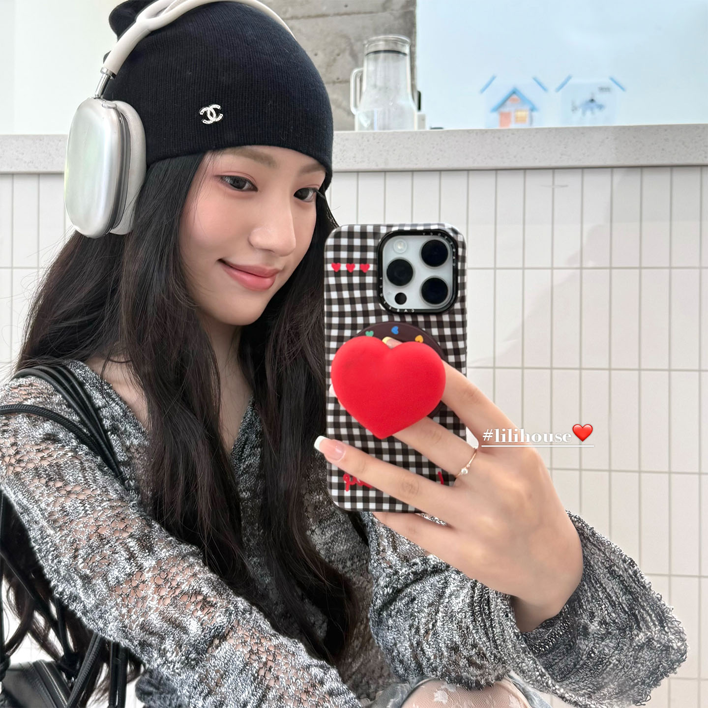 简约时髦爱心磁吸支架苹果手机壳