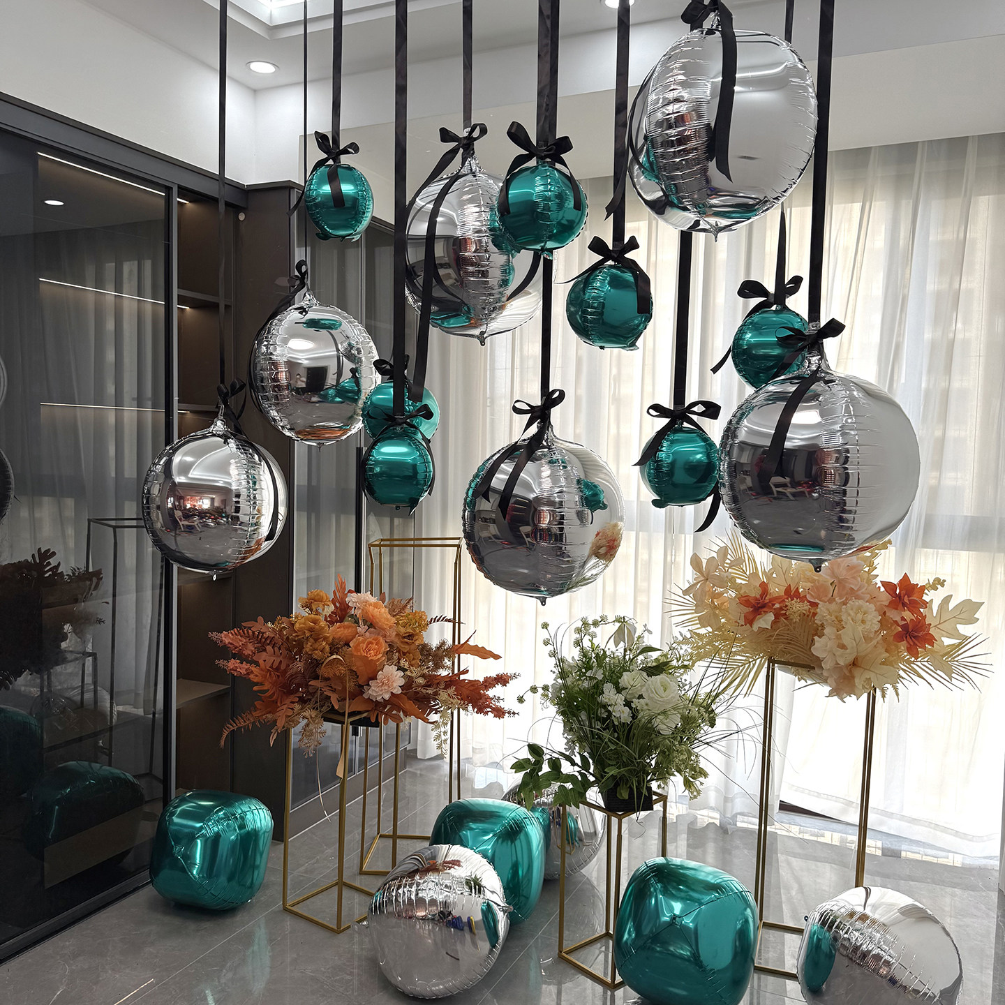 圣诞元旦节飘空铝膜气球商场酒吧店铺装饰周年庆开业活动生日布置