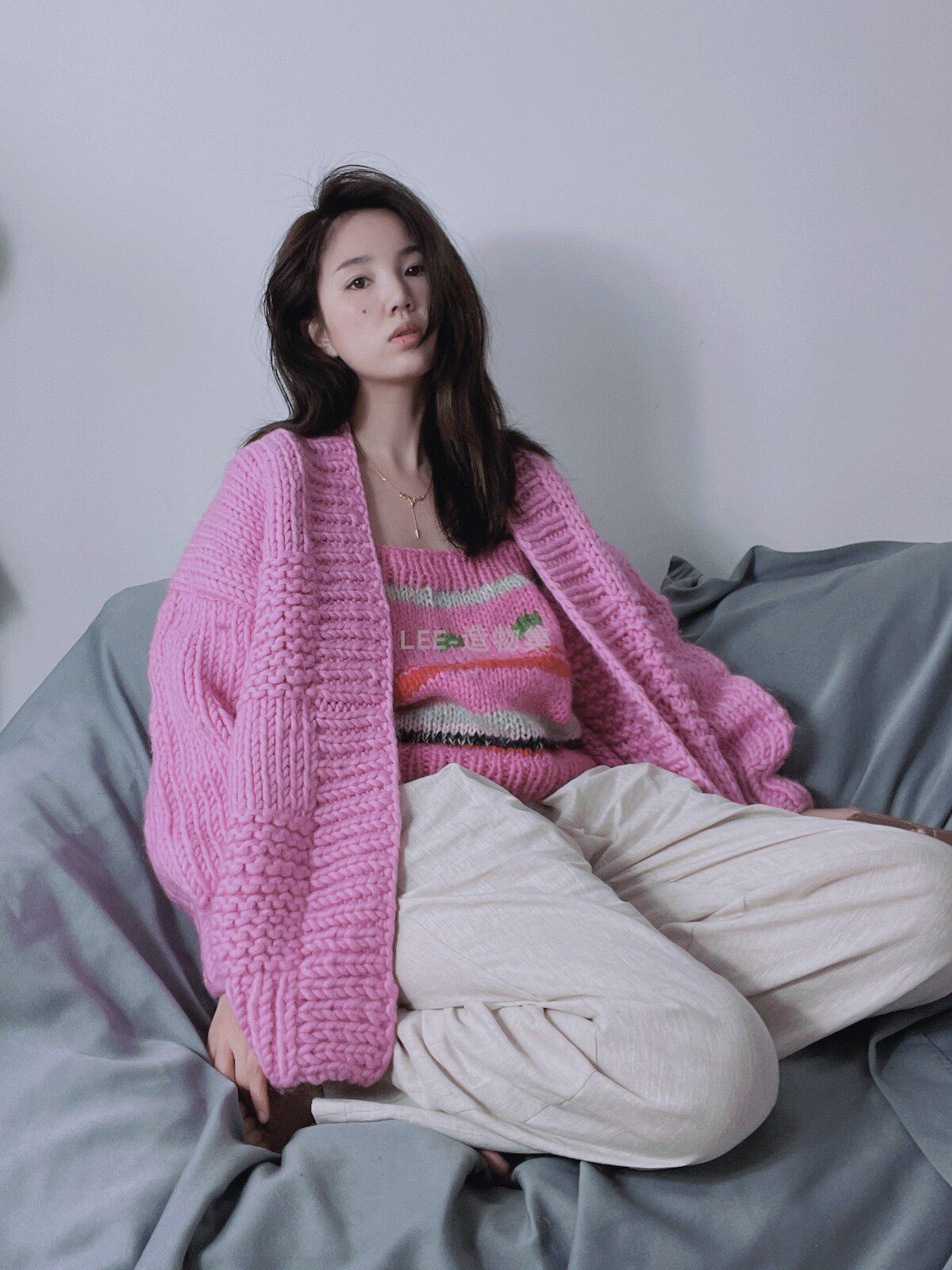 the knitter 林允同款粉色羊毛开衫 一件超级暖和的羊毛手工毛衣