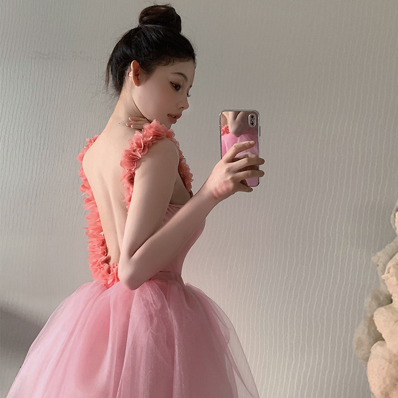 泳衣女夏连体韩国ins水仙风立体花朵吊带性感露背修身甜辣风泳装