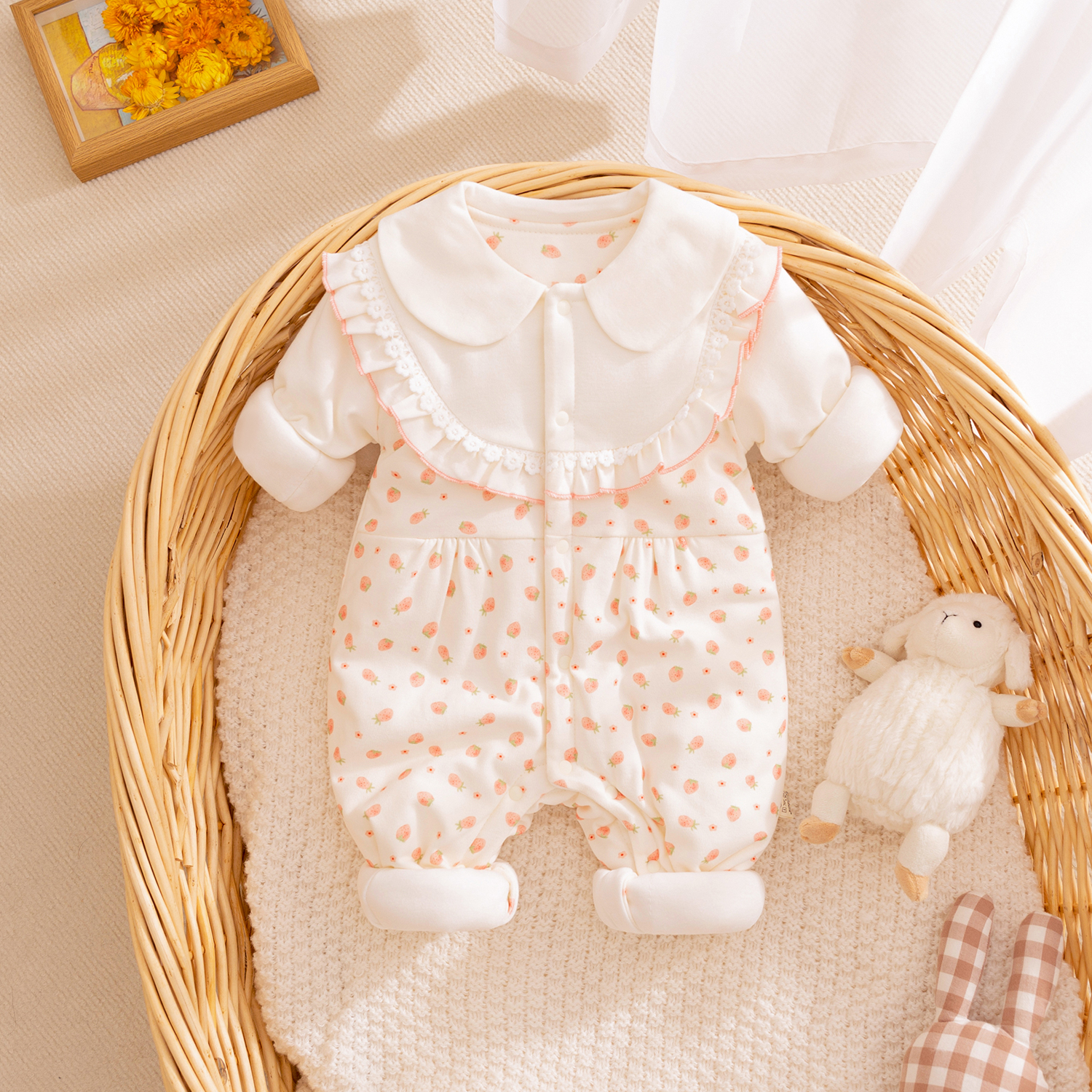 婴儿夹棉连体衣女宝宝加厚衣服秋冬季哈衣爬服冬装棉衣棉服外出服