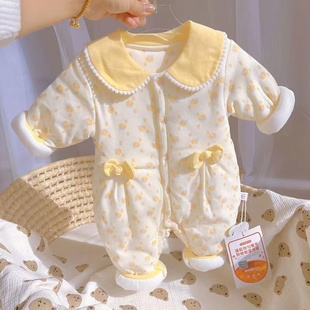 婴儿衣服冬装连体衣女宝宝哈衣保暖外穿薄棉衣春秋冬季外出服洋气