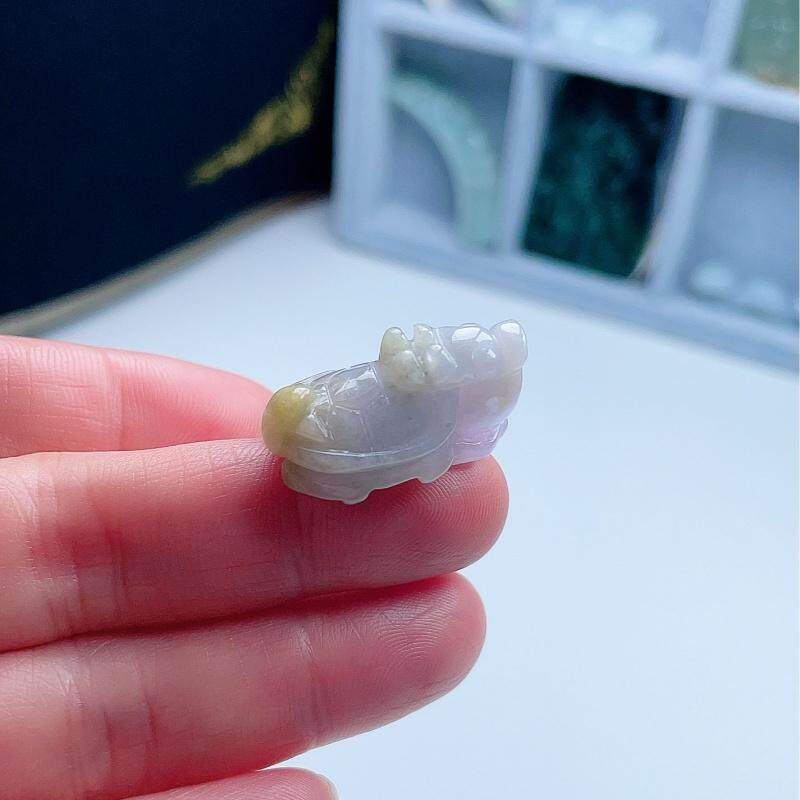 天然A货翡翠淡紫乳白飘黄龙头龟吊坠缅甸老坑龙龟手链福禄寿挂坠