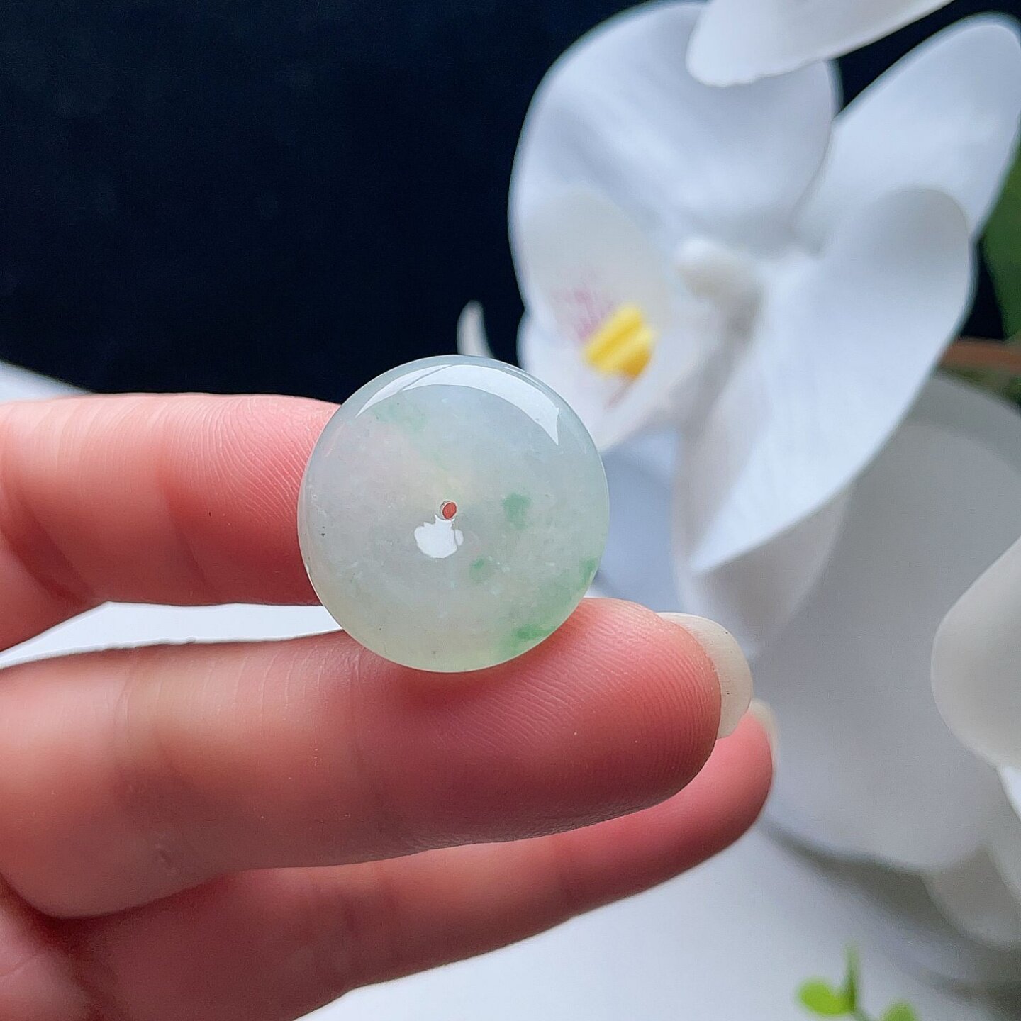 天然翡翠冰种平安扣乳白飘阳绿